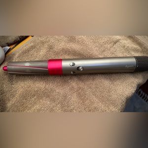 Dyson air wrap wand only. This has been a back up unit for me.